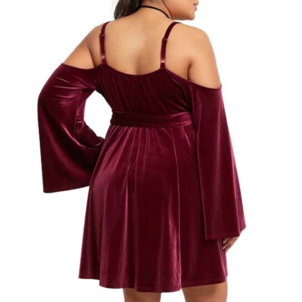 VeLVeT Torrid Dress Burgundy Cold Shoulder Suplice Babydoll Angel Bell 1X - Picture 3 of 13